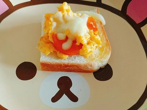 ニンジンと卵炒めチーズおやつパン